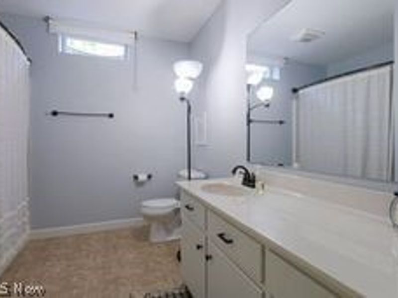 13862 Lawnfield Street SW , Beach City, OH 44608 Photo 17