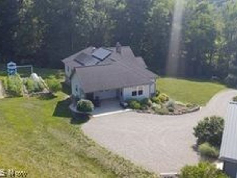 13862 Lawnfield Street SW , Beach City, OH 44608 Photo 39