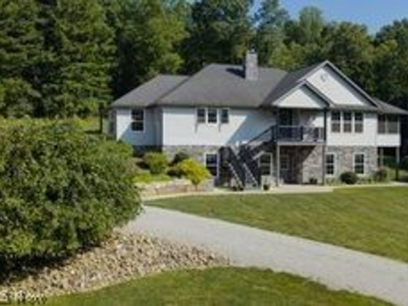 13862 Lawnfield Street SW , Beach City, OH 44608 Photo 43