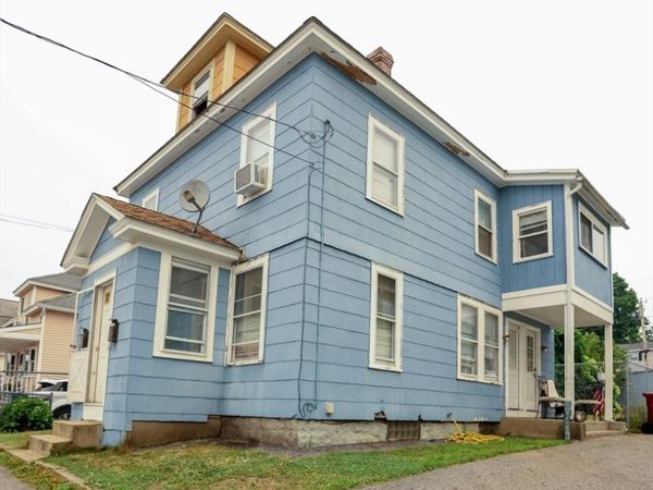 544 Concord St, Lowell, MA 01852