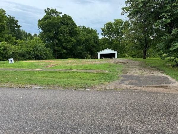 442 TIPPAH ST, Grand Junction, TN 38039