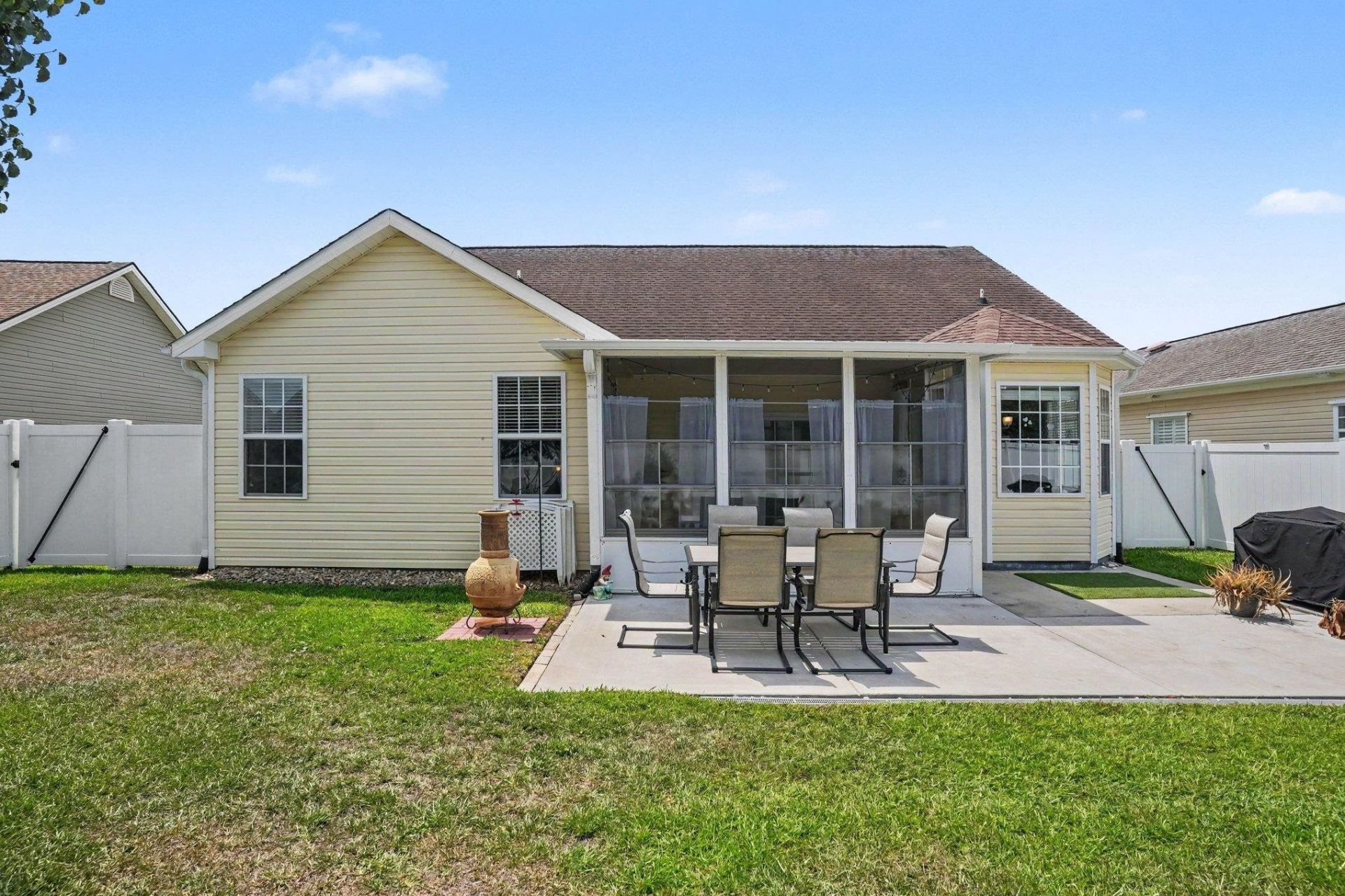 764 Wintercreeper Dr. Photo 26
