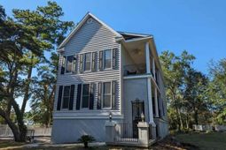 2944 Old Pond Road photo 4