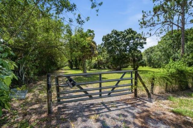 3761 C Road, Loxahatchee Groves, FL 33470 Photo