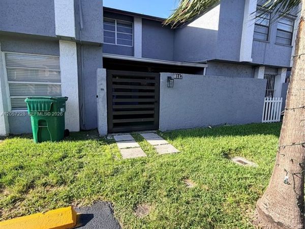 8187 Samari Lakes Dr , Unit 2265, Hialeah Gardens, FL 33016