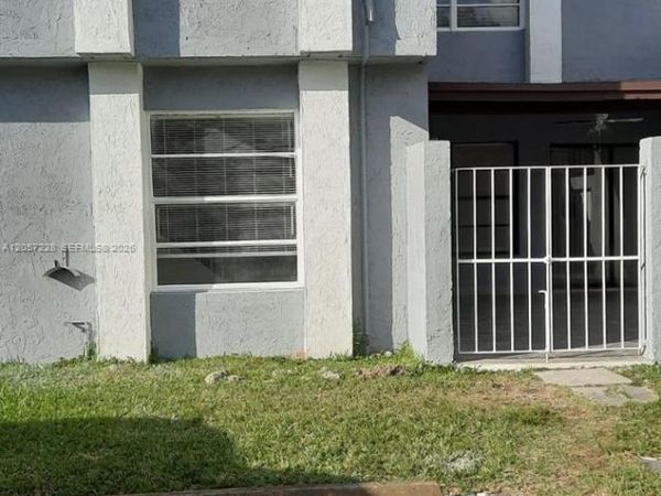 8187 Samari Lakes Dr , Unit 2265, Hialeah Gardens, FL 33016