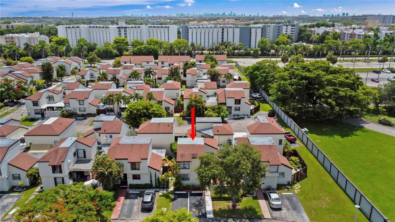 443 NW 97th Pl , Unit 443, Miami, FL 33172 Photo