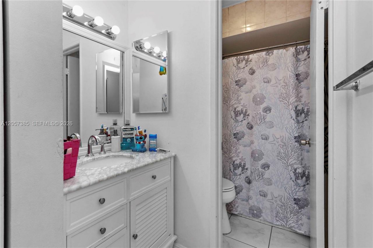 443 NW 97th Pl , Unit 443, Miami, FL 33172 Photo