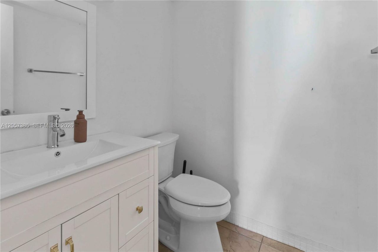 443 NW 97th Pl , Unit 443, Miami, FL 33172 Photo