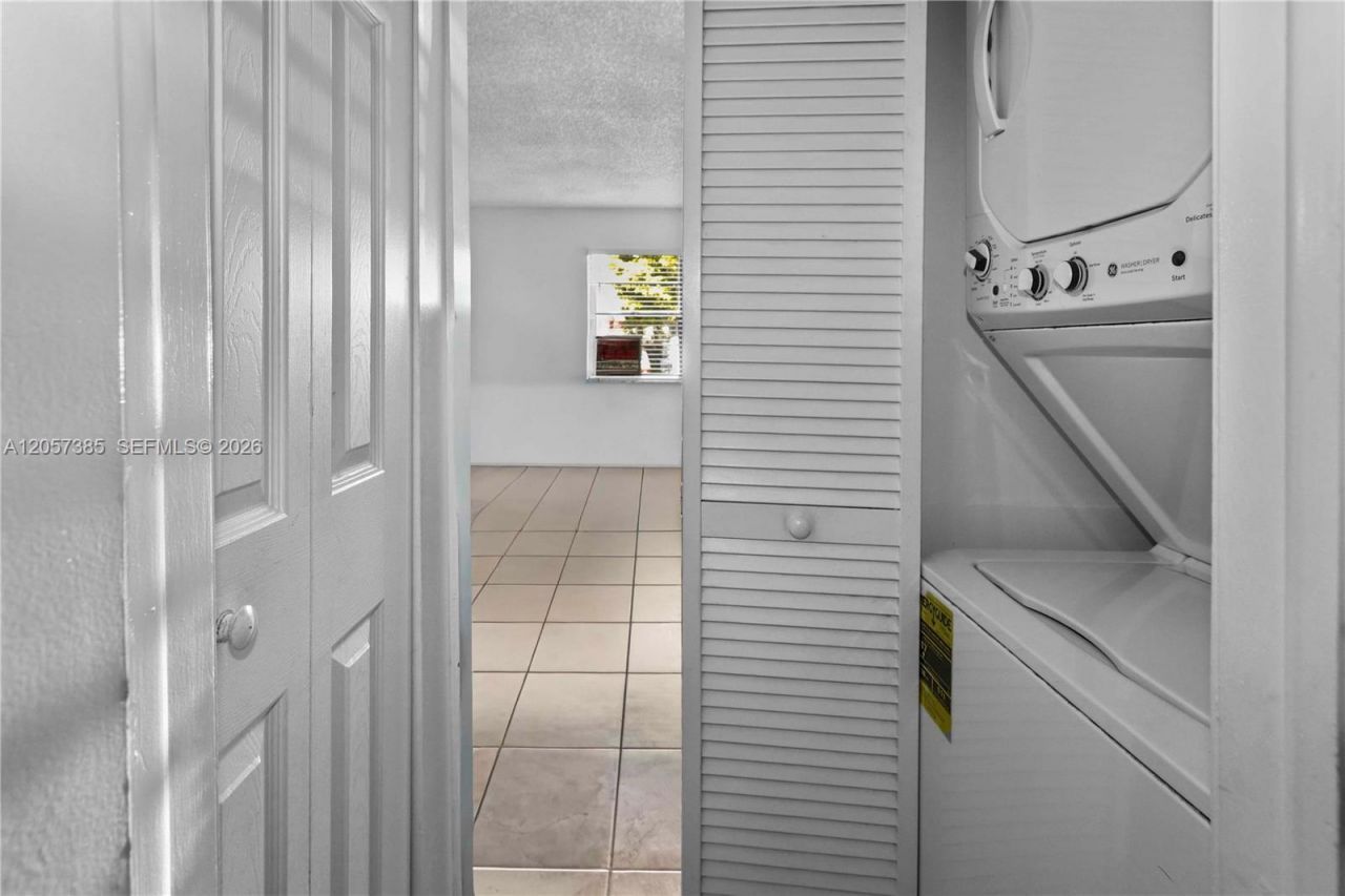 443 NW 97th Pl , Unit 443, Miami, FL 33172 Photo