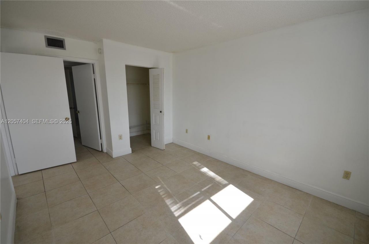 15201 SW 80th St, Unit 207, Miami, FL 33193 Photo