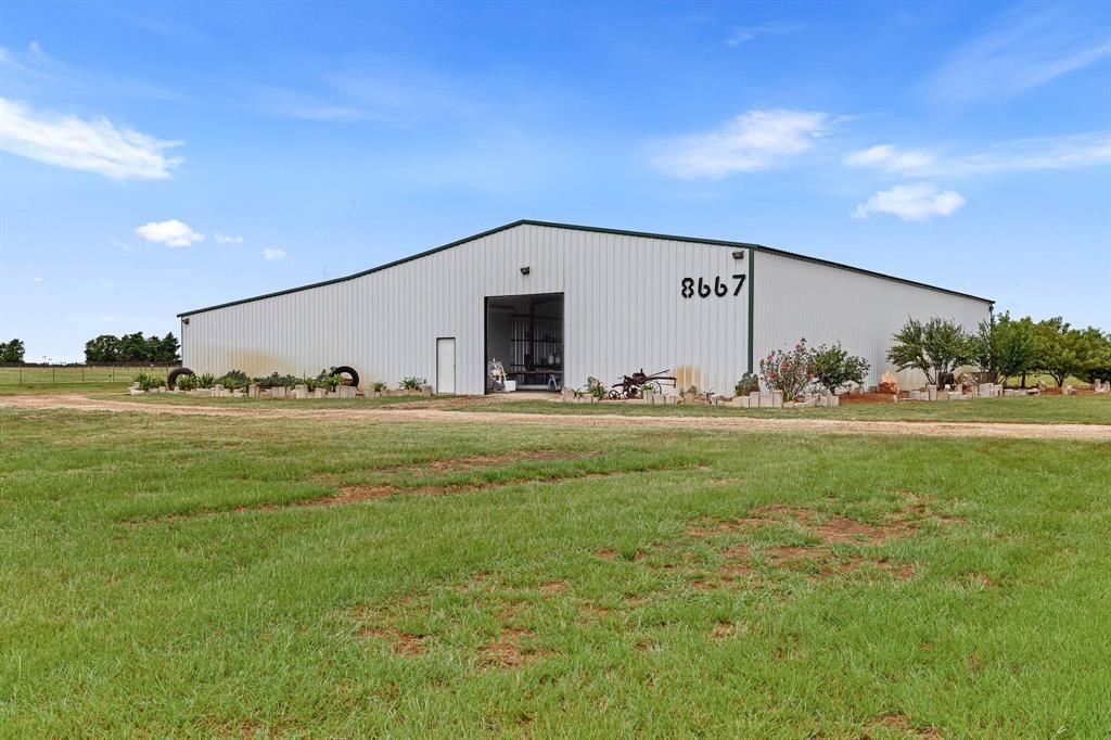 8667 Us-377, Collinsville, TX 76233 Main Photo