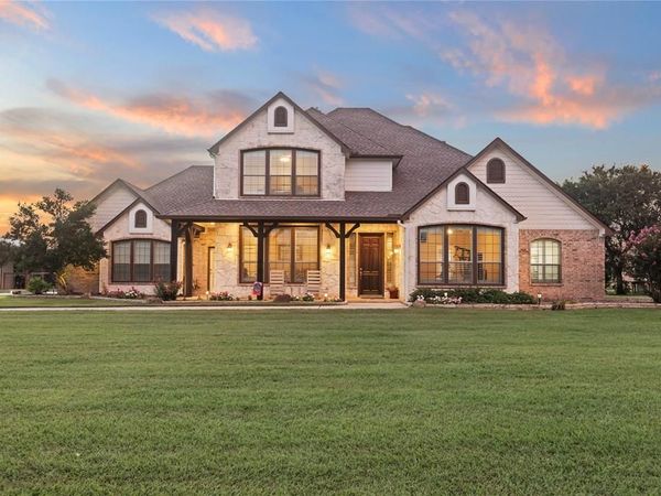 633 Durning Road , Van Alstyne, TX 75495