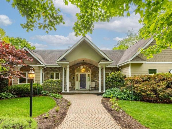 4861 Morris RD , Hiwassee, VA 24347