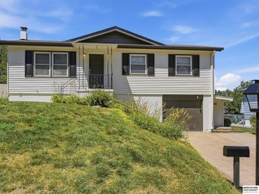 1204 W 15th Avenue, Bellevue, NE 68005