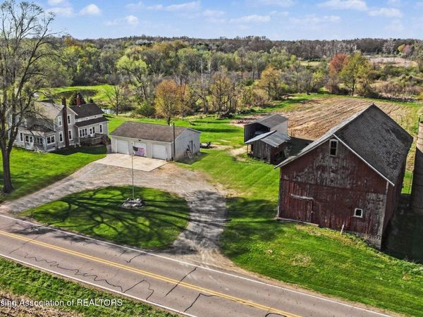 9682 Mt Hope Road, Munith, MI 49259