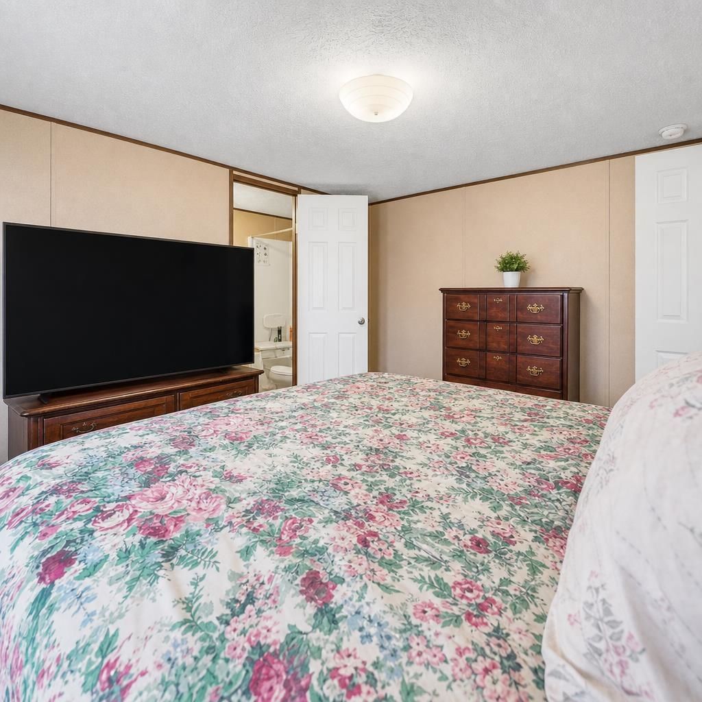 9097 Baywood Circle  Photo 16