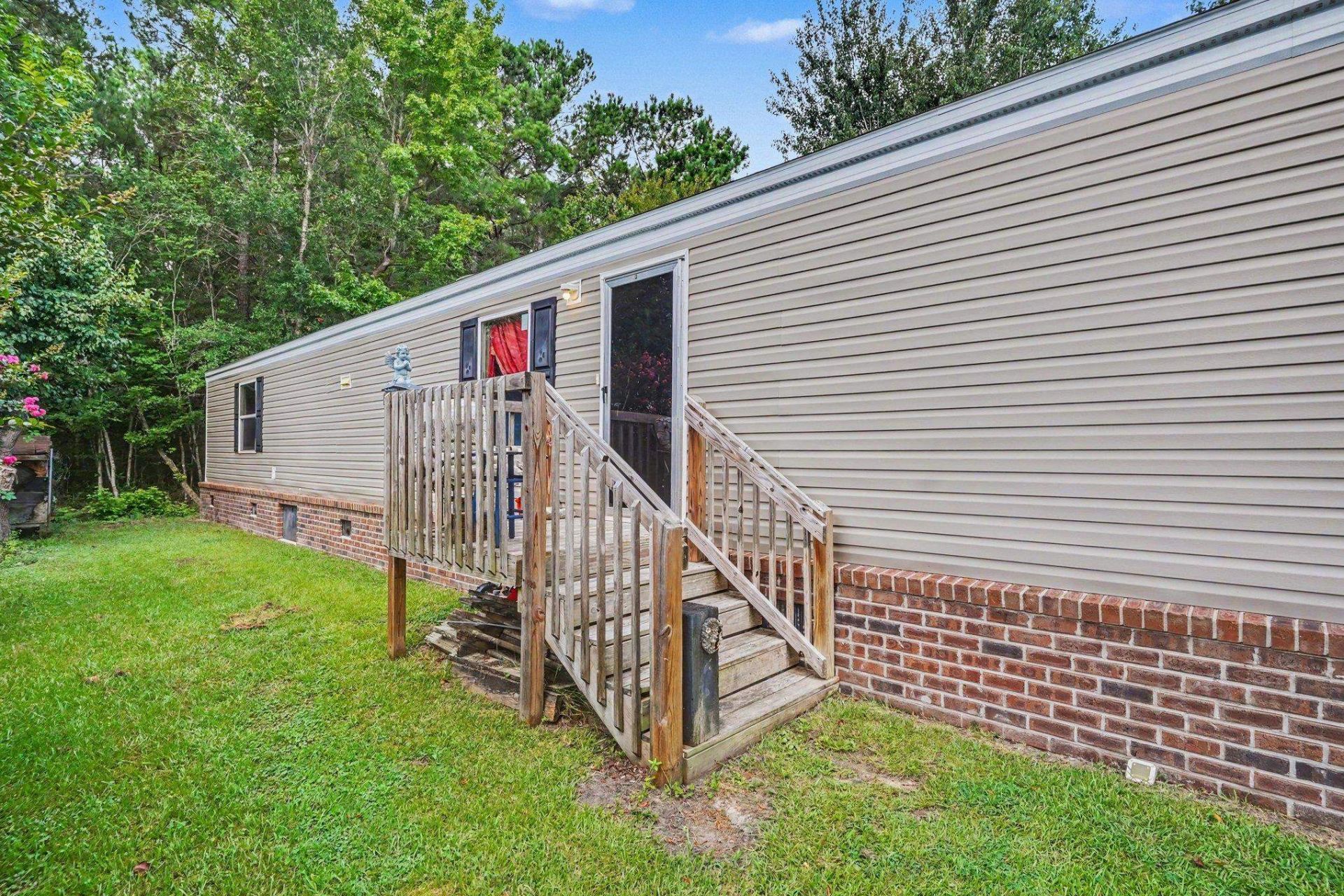 9097 Baywood Circle  Photo 29