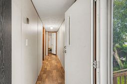 9097 Baywood Circle  photo 4