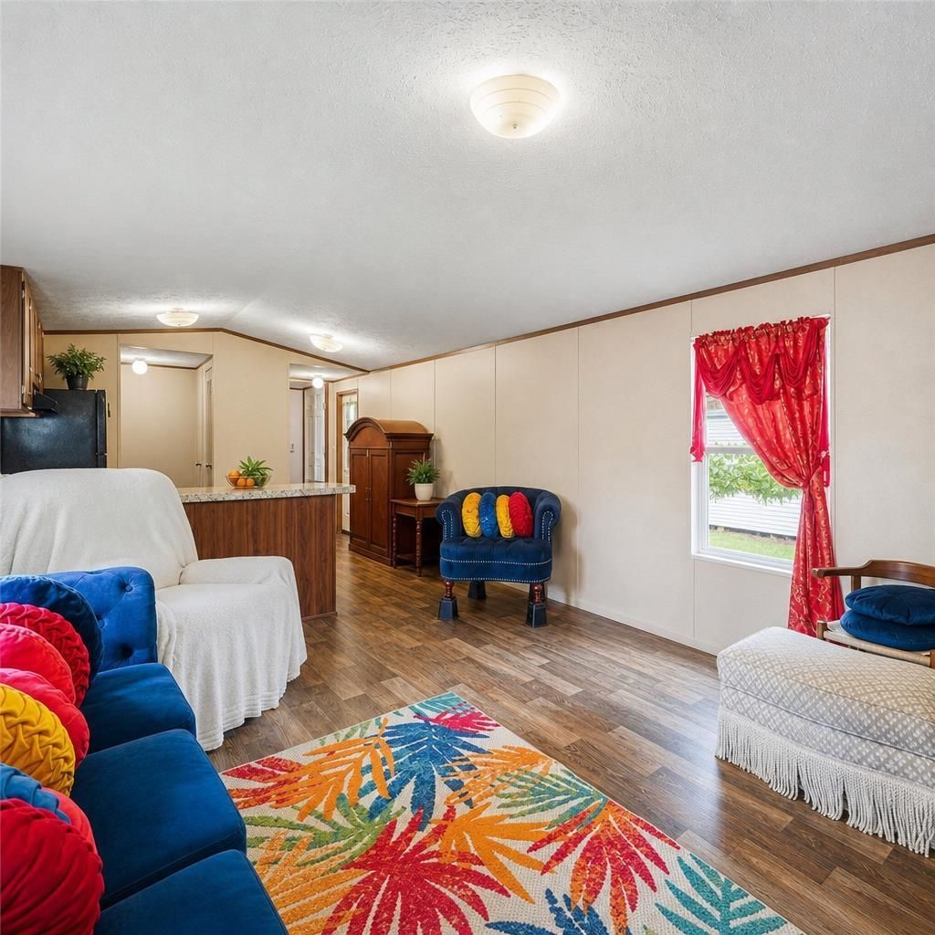 9097 Baywood Circle  Photo 5