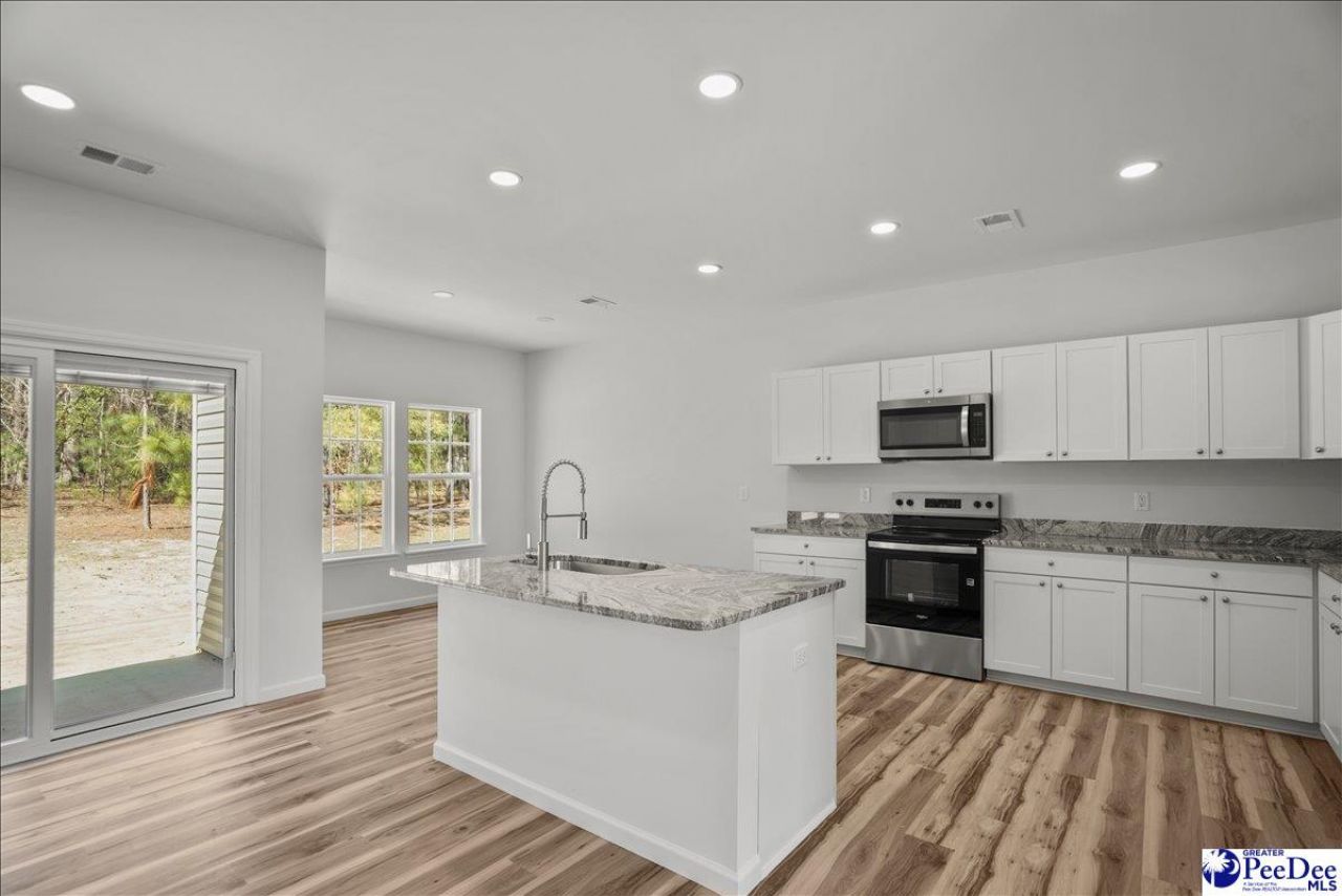 1022 Watkins Lane Photo 9