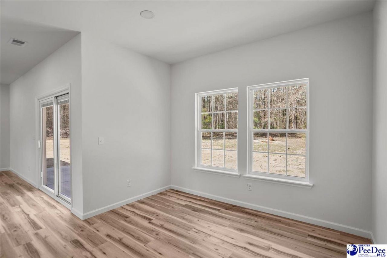 1022 Watkins Lane Photo 12