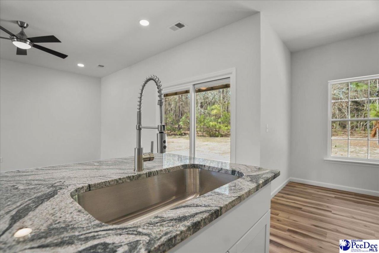 1022 Watkins Lane Photo 18