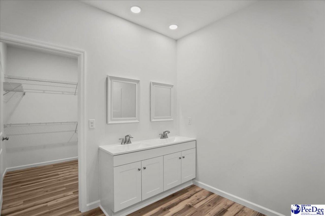 1022 Watkins Lane Photo 22