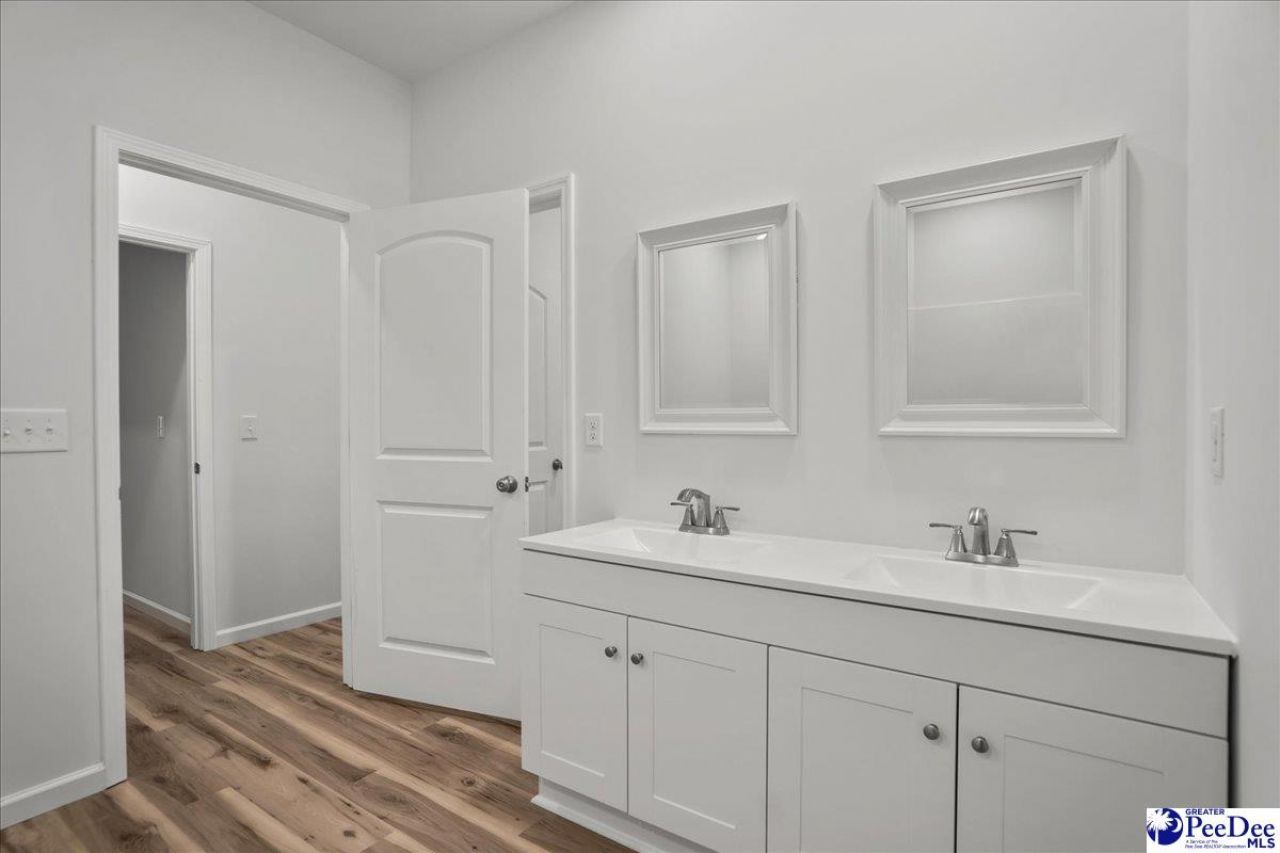 1022 Watkins Lane Photo 24