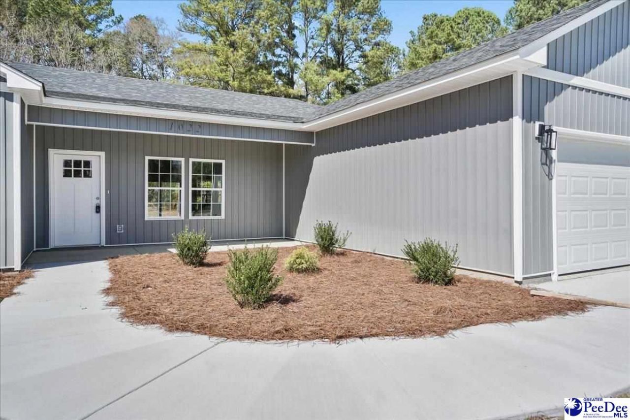 1022 Watkins Lane Photo 4