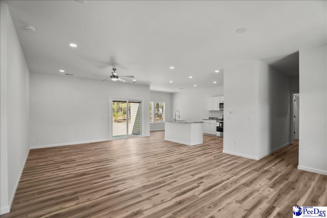 1022 Watkins Lane Photo 5