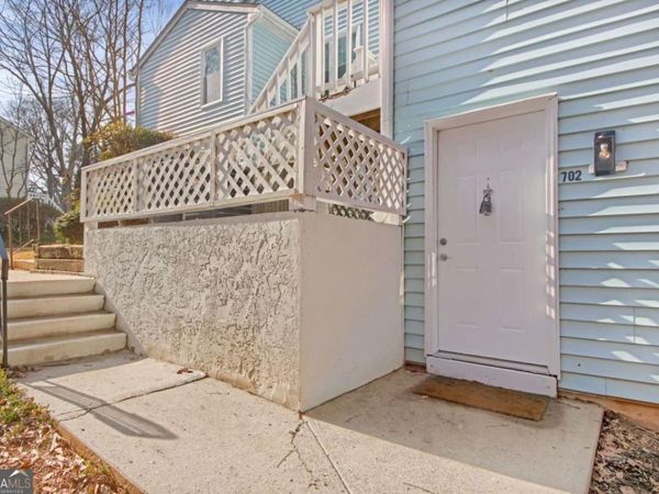 702 Glenleaf Drive, Peachtree Corners, GA 30092