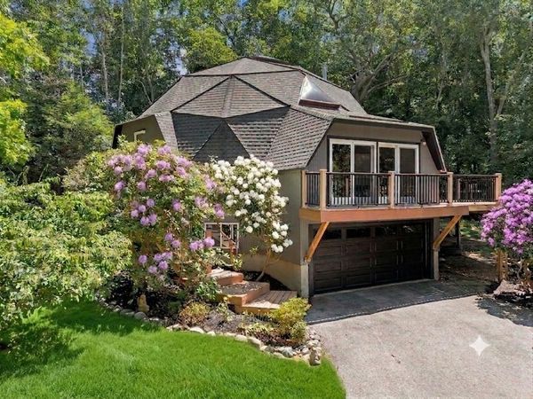 13 Town Farm Rd, Ipswich, MA 01938