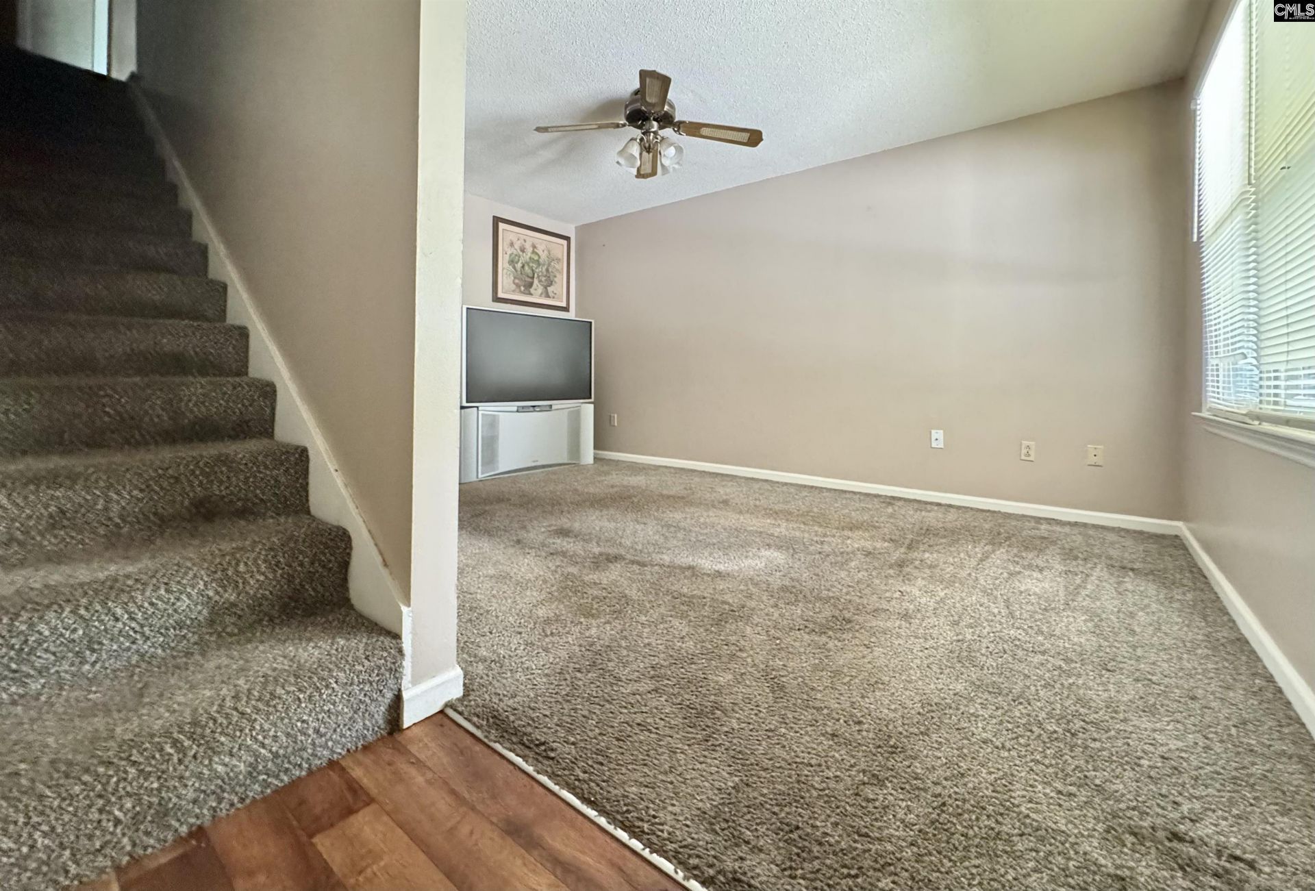 1626 Baugh  Photo 5