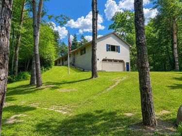 10201 Washburn Road, Hadley Township, Mi 48438