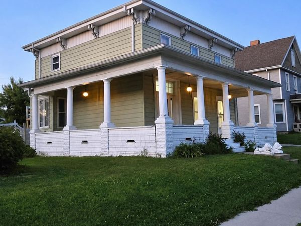 207 W Green Street, Fox Lake, WI 53933