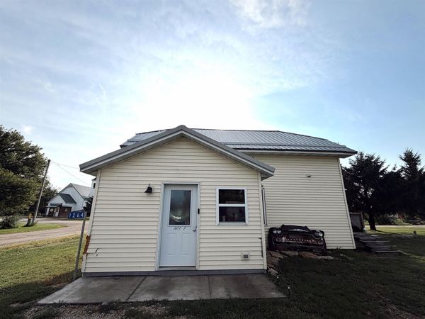 1264 Pleasant Drive, Waukon, IA 52172