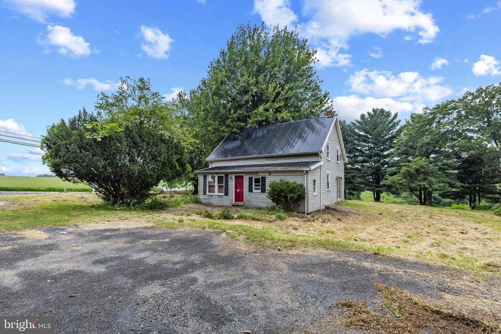 26130 MULLINIX MILL ROAD, MOUNT AIRY, MD 21771