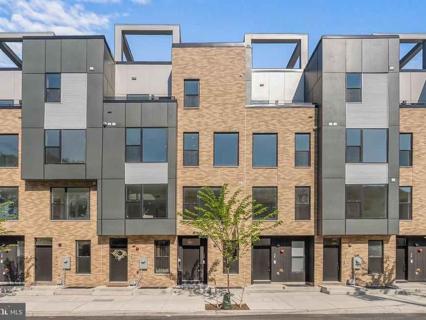 635 N 7th Street, Unit C2B, Philadelphia, PA 19123 Main Photo