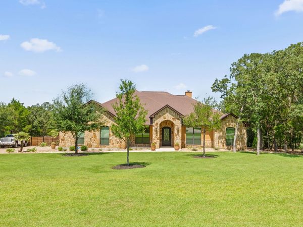 110 Long Bow CV , Bastrop, TX 78602