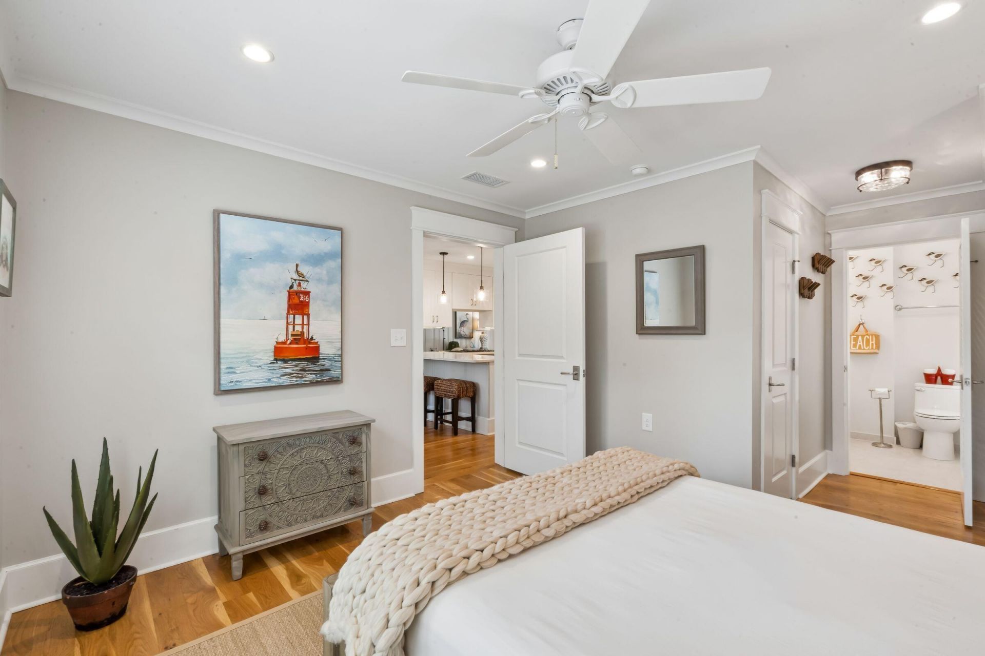 10 Eugenia Avenue Photo 17