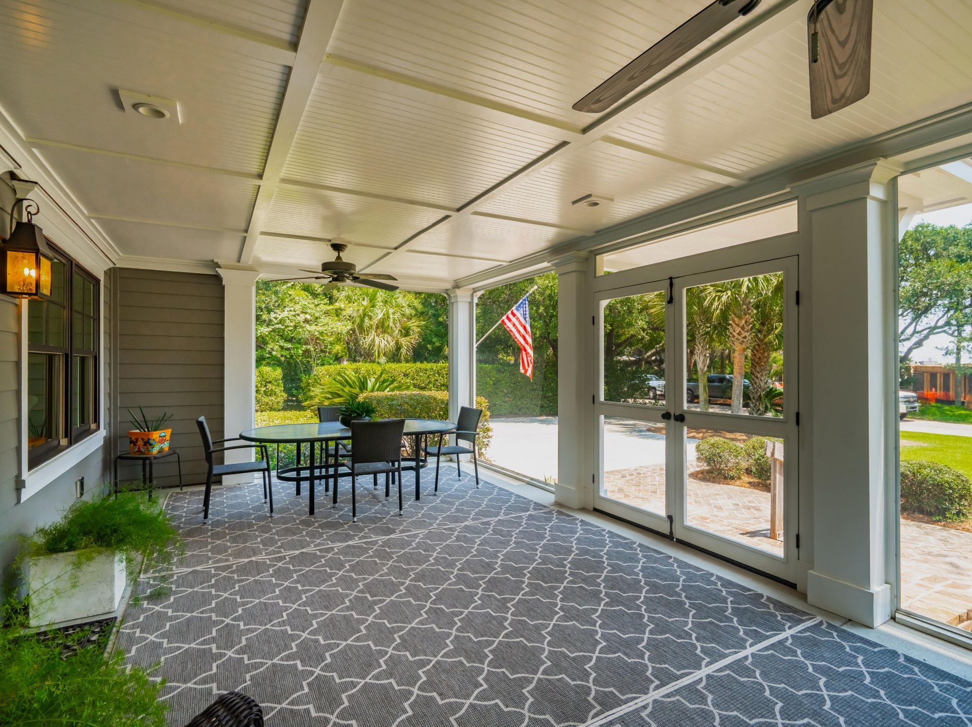 10 Eugenia Avenue Photo 4
