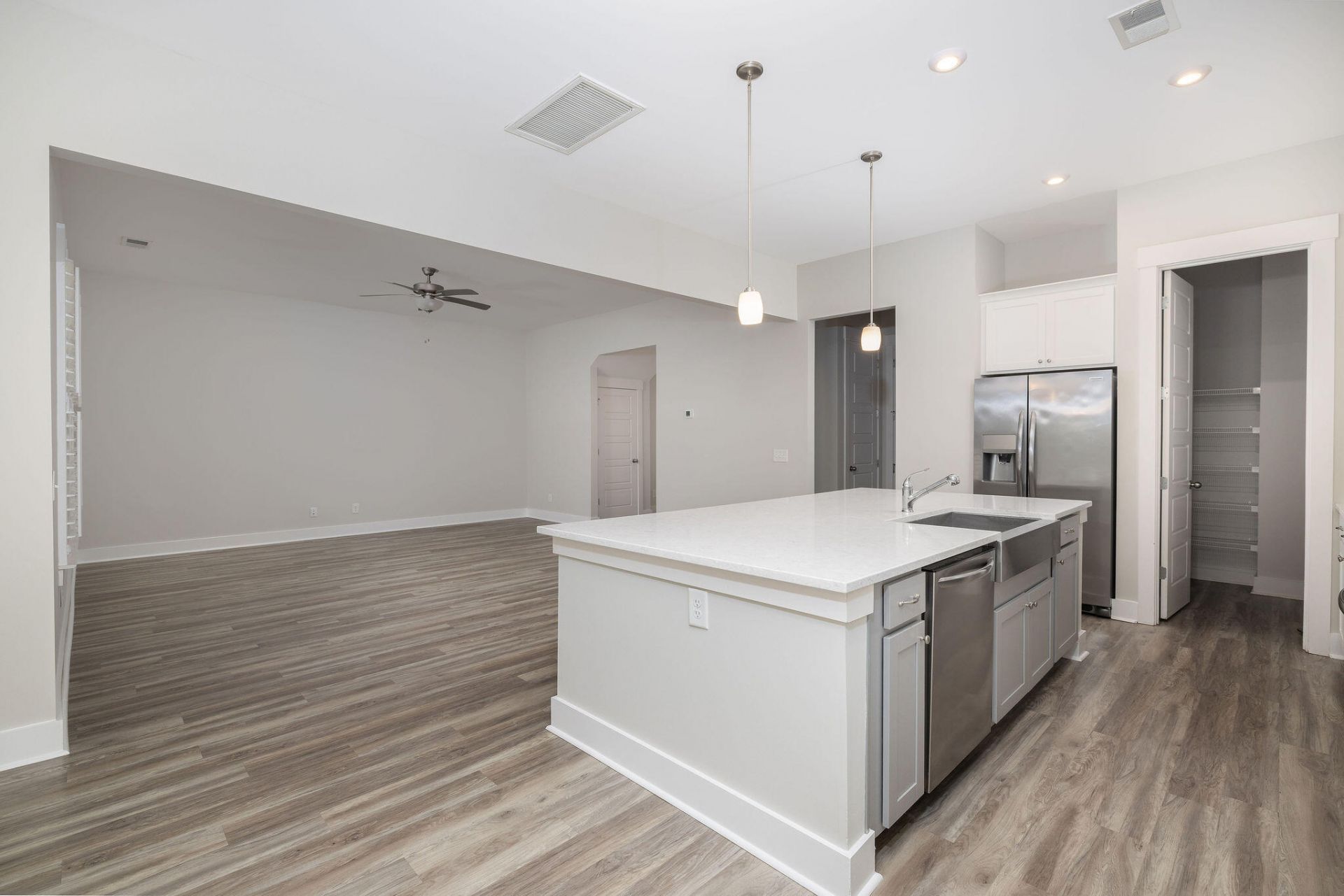 2387 Lantern Street Photo 22