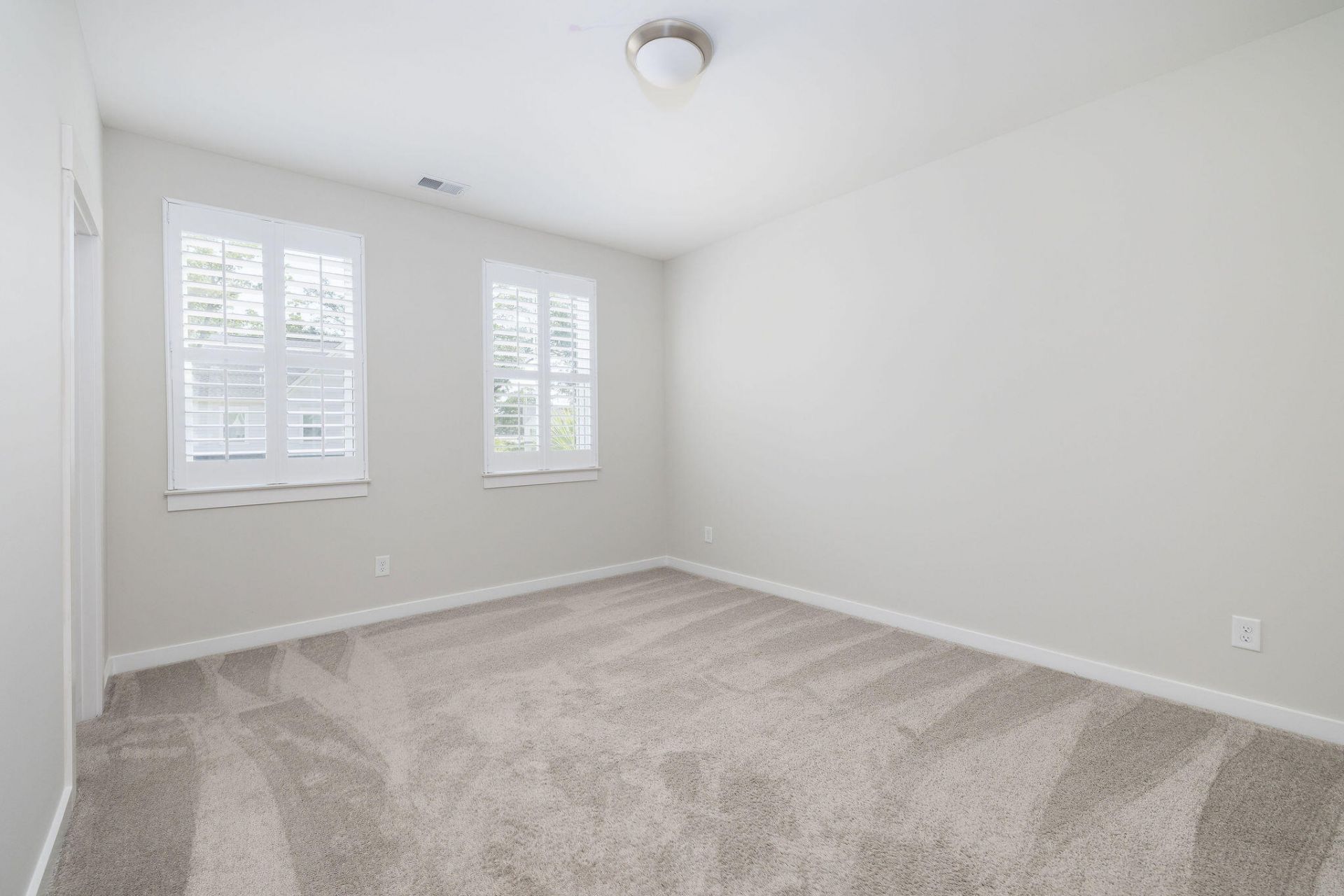 2387 Lantern Street Photo 34