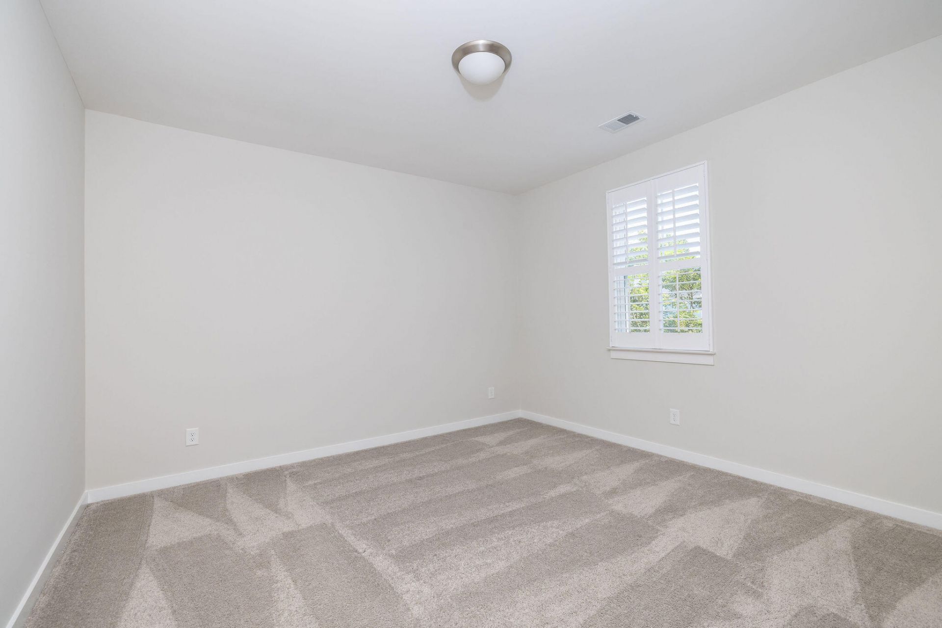 2387 Lantern Street Photo 36