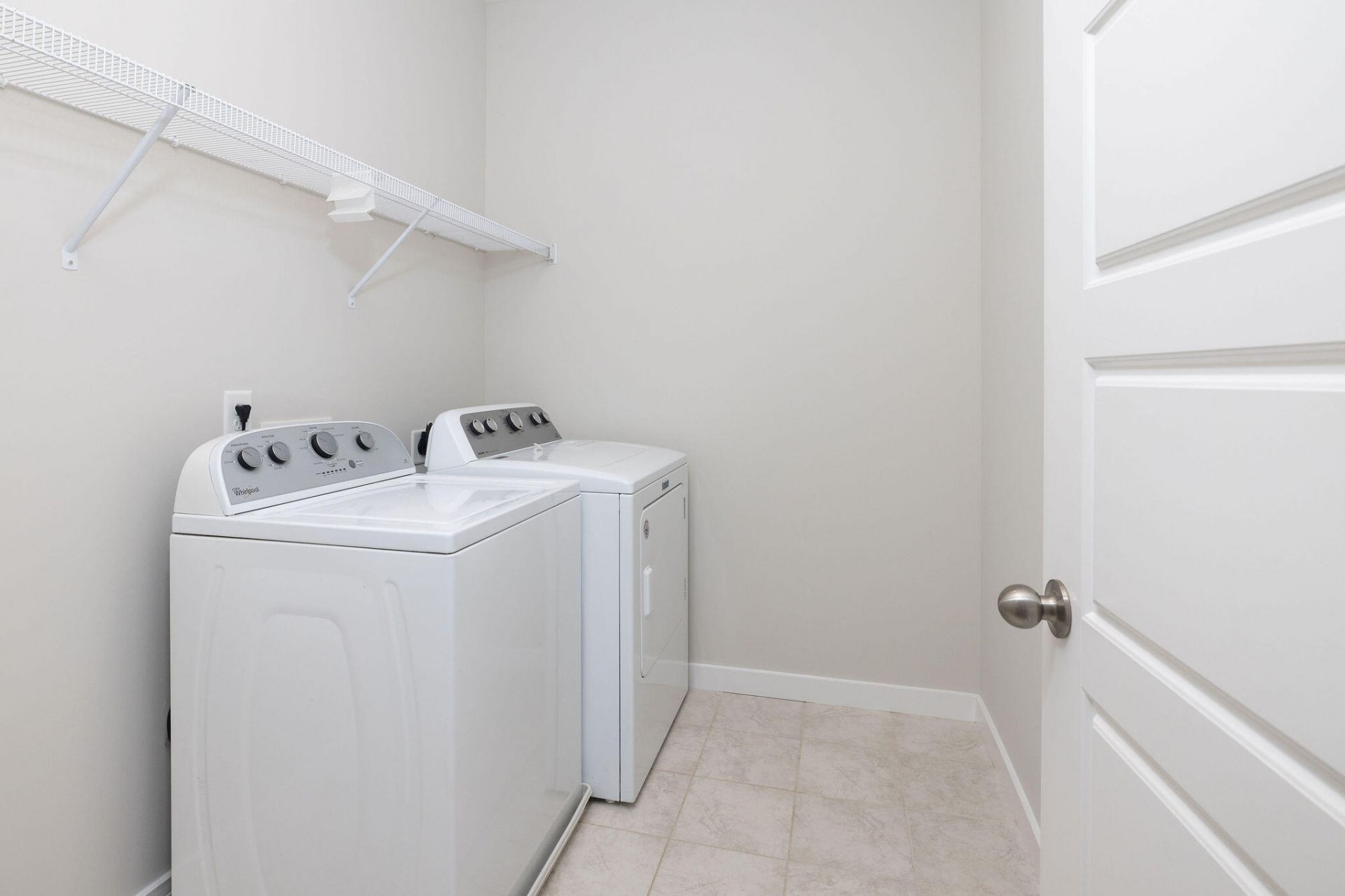 2387 Lantern Street Photo 41
