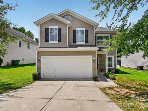 3323 Mortemer Lane , Charlotte, NC 28262