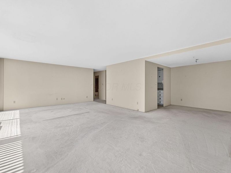 1000 Urlin Avenue, Unit 1509, Grandview Heights, OH 43212 Photo 4