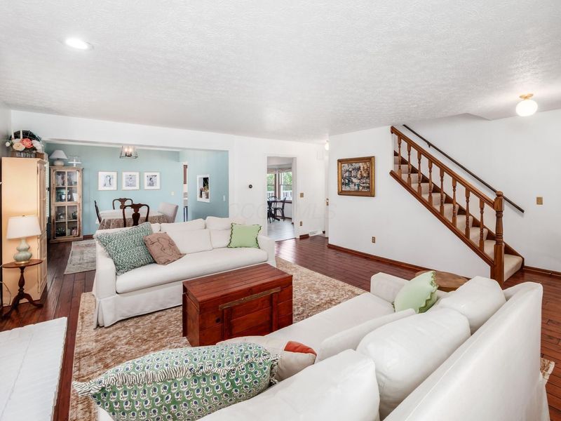 27 E South Street, Worthington, OH 43085 Photo 10