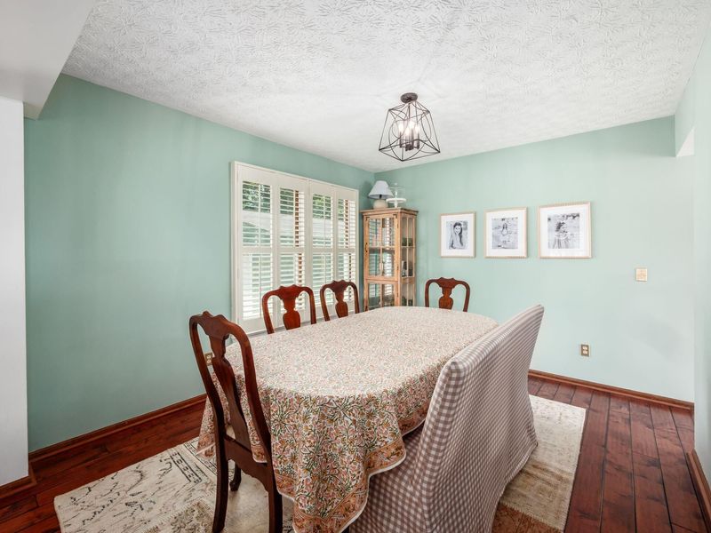 27 E South Street, Worthington, OH 43085 Photo 11
